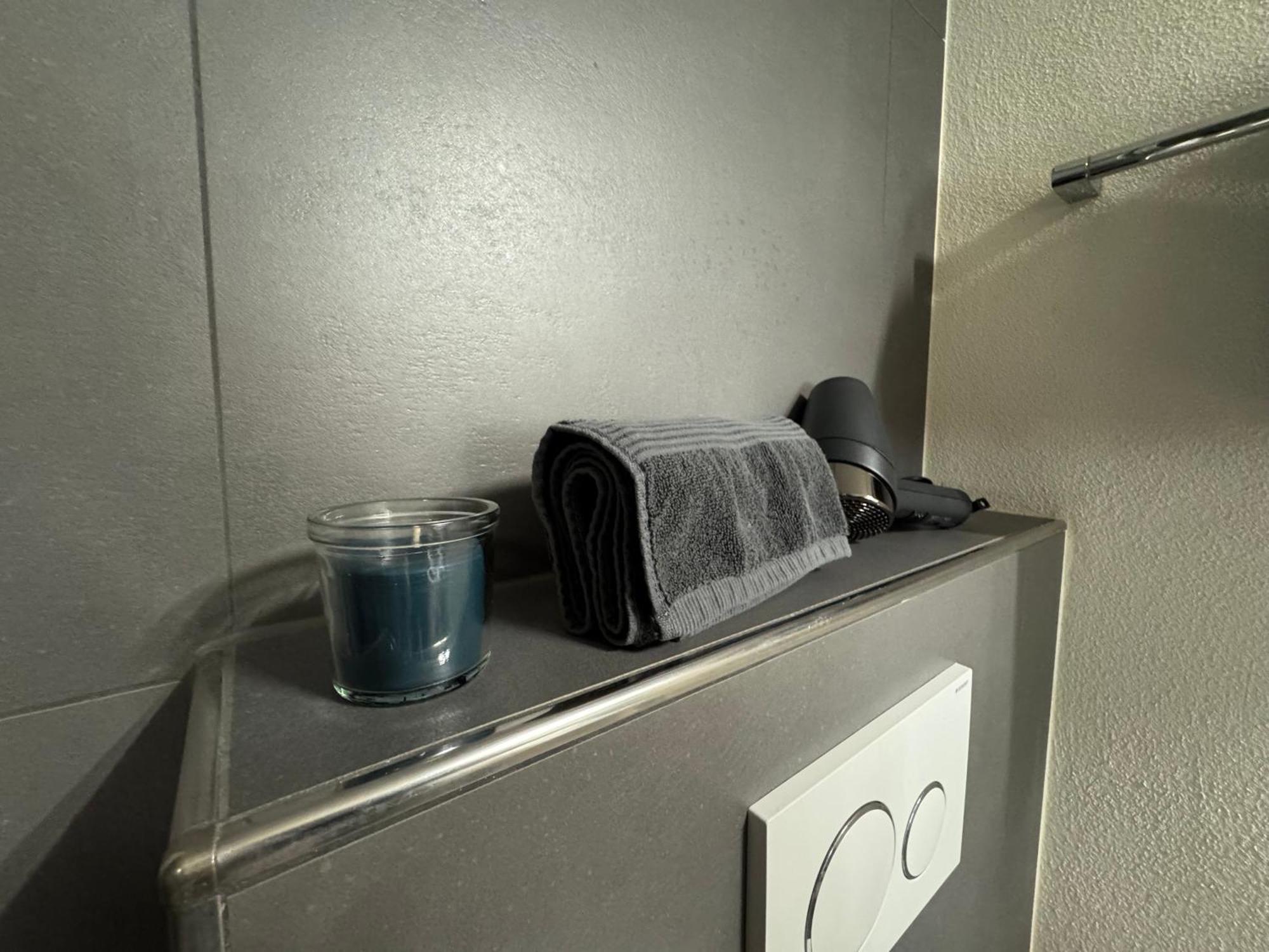 Appartement Au Rez-De-Chaussee En Vieille Ville De Porrentruy Esterno foto